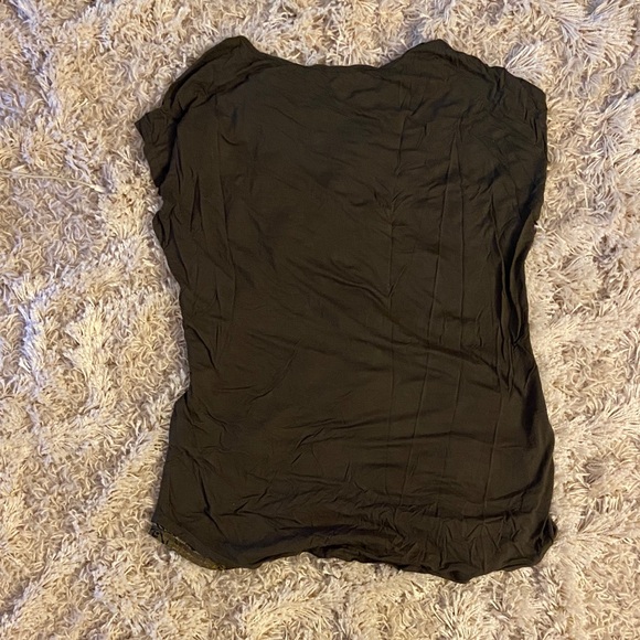 Le Chateau Olive and Burgundy Paisley Short Sleeve Top - Picture 3 of 4